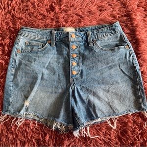 Women's High-Rise Vintage Midi Jean Shorts - Universal Thread™ Medium Wash